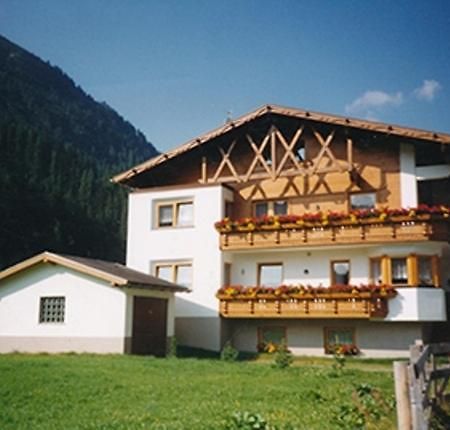 Landhaus Tschafein Galtuer Luaran gambar